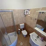 Apartamento With Parking Space Jezera, Murter - 5107 Jezera