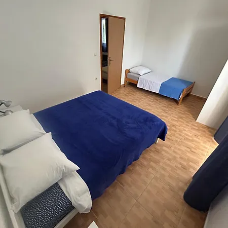 Apartman Apartments With A Parking Space Jezera, Murter - 5107 *