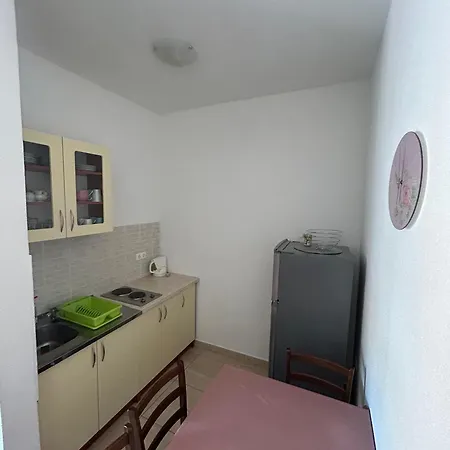 With Parking Space Jezera, Murter - 5107 Apartamento Jezera