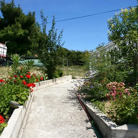 Apartments With Parking Space Jezera, Murter - 5107 Jezera
