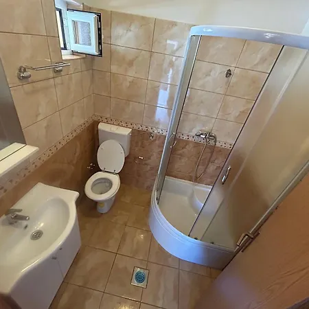 Apartamento With Parking Space Jezera, Murter - 5107