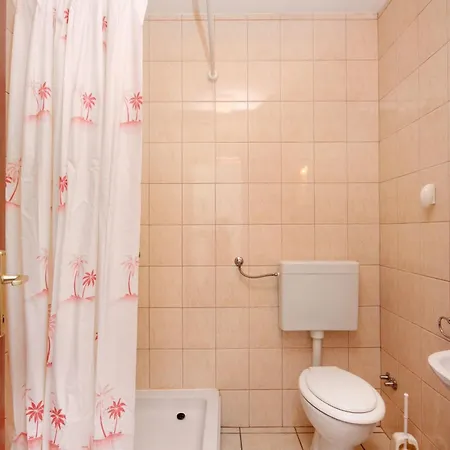 Apartments With Parking Space Jezera, Murter - 5107 Apartment *