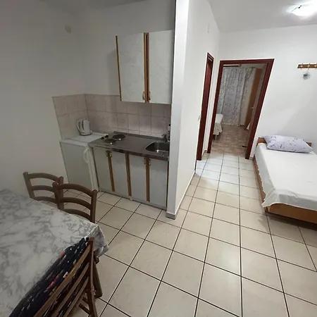 Apartment Apartments With Parking Space Jezera, Murter - 5107 Jezera