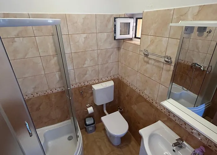 Apartamento With Parking Space Jezera, Murter - 5107 Jezera