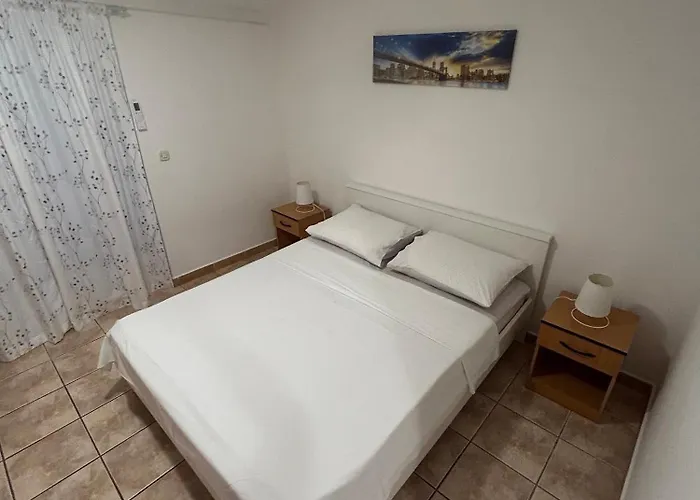 With Parking Space Jezera, Murter - 5107 Apartamento *